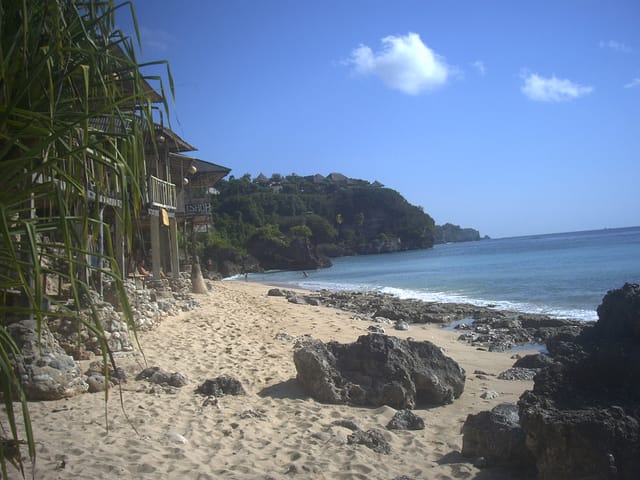 Pico de surf Bingin, Bali, Indonésia