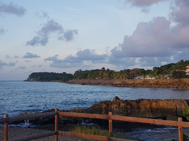 Pico de surf Plage de la Chapelle, Guadeloupe, França