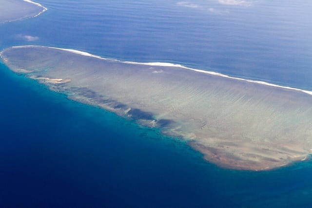Restaurants surf break, Western, Fiji